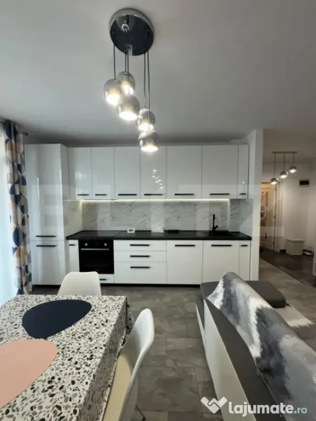 Apartament 2 camere, parcare, petfrliendly, zona Parcul Poli - Floresti (Cluj)