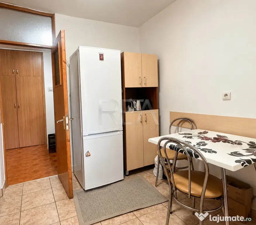 2 camere Tei decomandat, parter, an 1983, 49 mp - Bucuresti (Bucuresti-Ilfov)