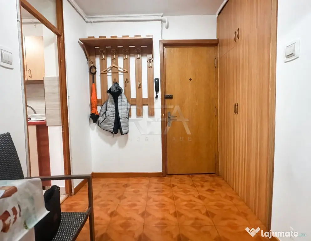 2 camere Tei decomandat, parter, an 1983, 49 mp - Bucuresti (Bucuresti-Ilfov)