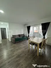 Apartament 2 camere, parcare, zona Teilor 