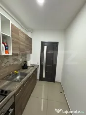 Apartament 2 camere, parcare, zona Teilor 