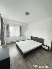 Apartament 2 camere, parcare, zona Teilor 