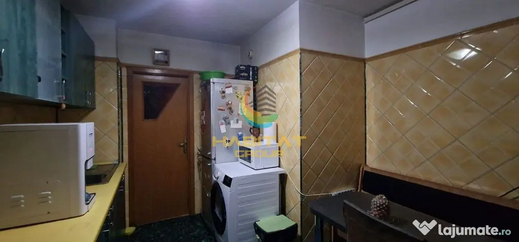 Apartament 4 camere, Centrala, Pret Negociabil - Bucuresti (Bucuresti-Ilfov)