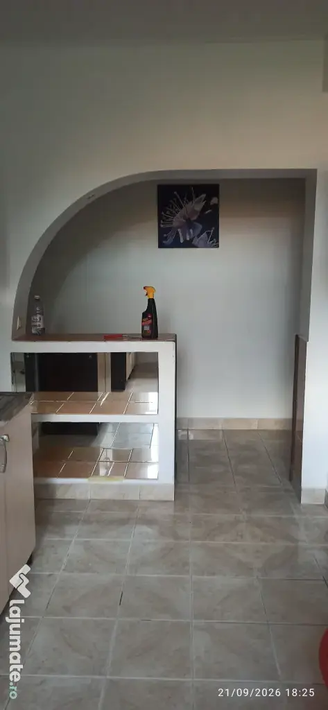 Vând apartament 2 camere central