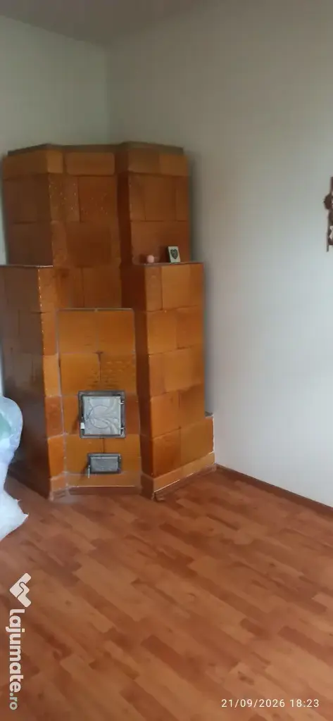 Vând apartament 2 camere central