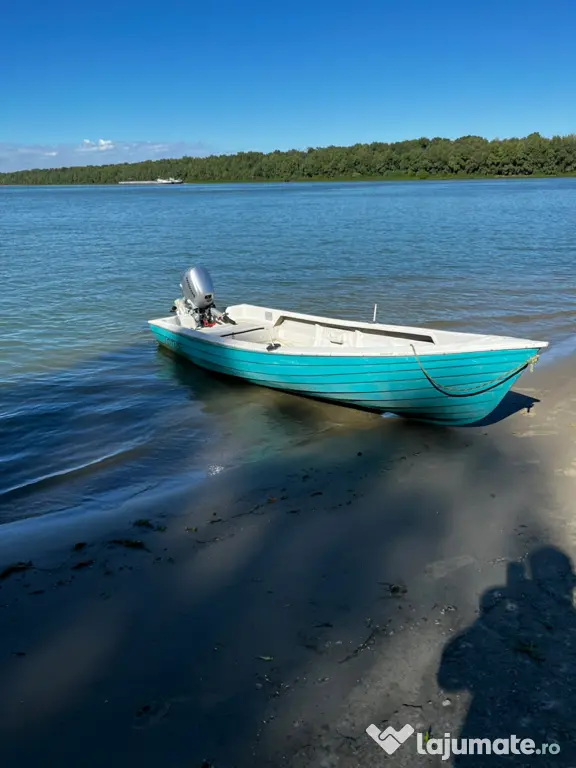 Barcă Lotus (tip laguna) motor Honda