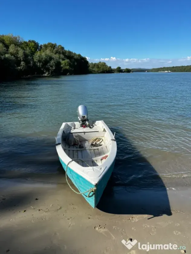 Barcă Lotus (tip laguna) motor Honda