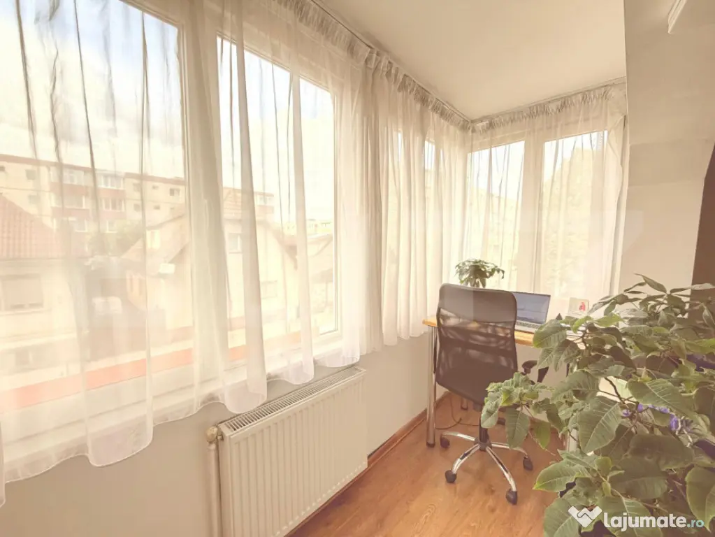 De vanzare, garsoniera in Astra, etajul 1/4 - Brasov (Brasov)