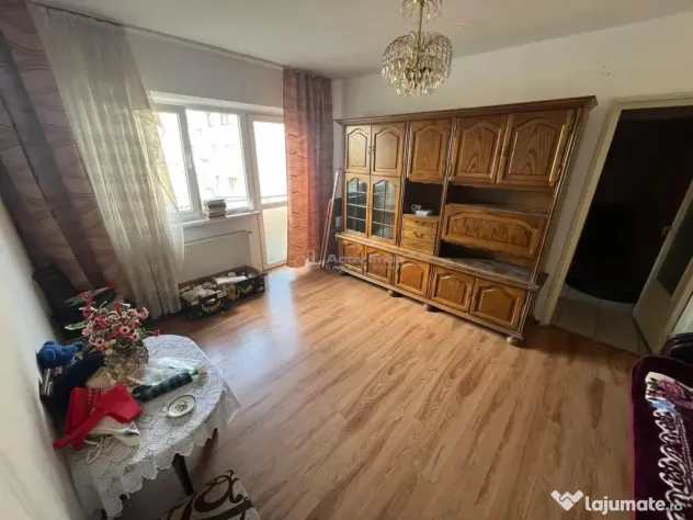 2 camere - Etaj 2 - Zamfirescu - Deva (Hunedoara)