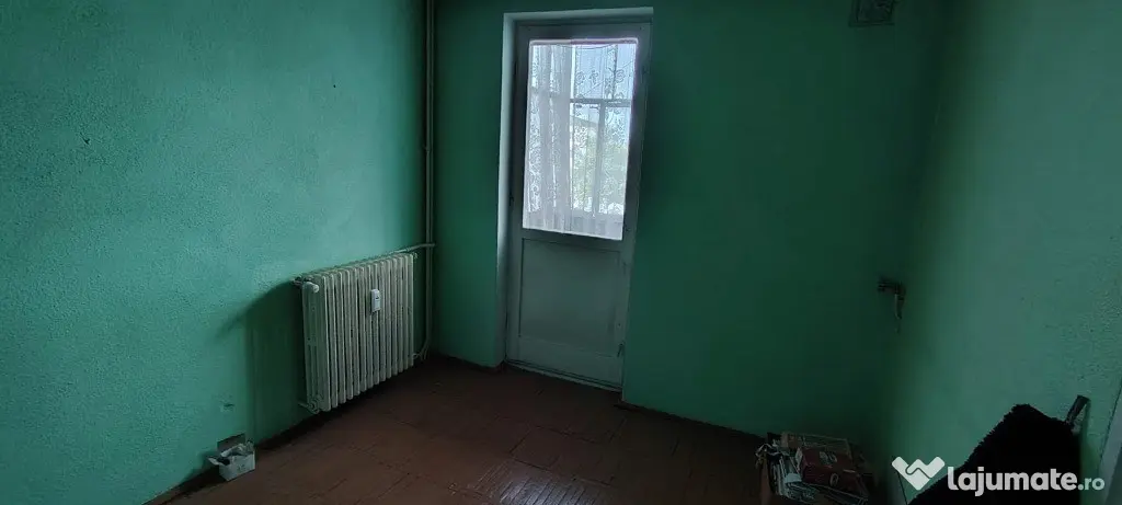 Apartament 2 camere P.Tineretului etaj 3 - Botosani (Botosani)