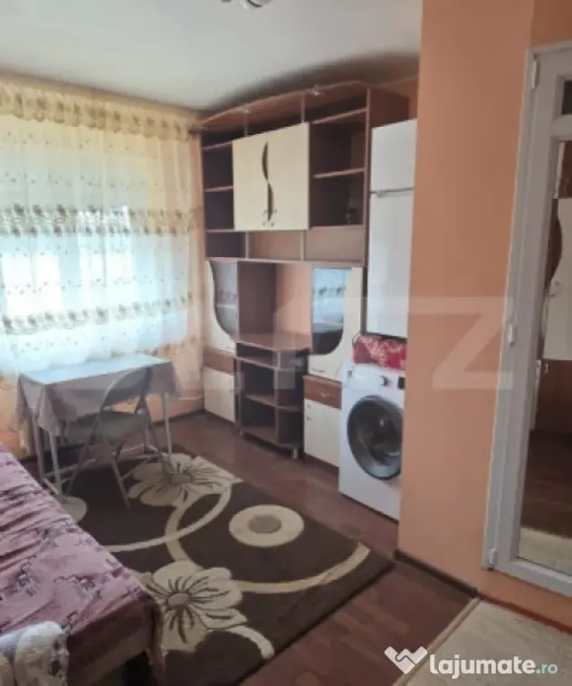 Camera de camin, 17 mp, zona Bularga - etaj 3 - Scara Curata - Iasi (Iasi)