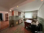 Apartament de vânzare cu 3 camere, 80 mp, Rovinari 