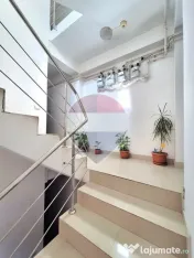 Apartament cu 2 camere de vânzare în zona Aparatorii Patriei