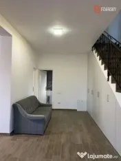 Duplex cu 3 camere cu panouri fotovoltaice in Sanandrei Cent 