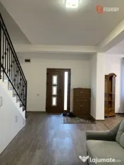 Duplex cu 3 camere cu panouri fotovoltaice in Sanandrei Cent 