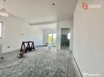 Duplex de vanzare cu 3 camere si 3 bai, Mosnita Noua
