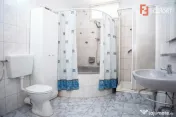 Casa individuala cu 4 camere, garaj si teren de 694 mp, zona 