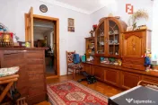 Casa individuala cu 4 camere, garaj si teren de 694 mp, zona 