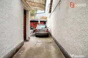 Casa individuala cu 4 camere, garaj si teren de 694 mp, zona 