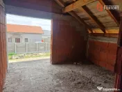 Casa individuala cu 6 camere in constructie in Izvin 