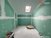 Duplex la cheie cu 3 camere, toate utilitatile - in Mosnita 