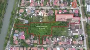 Teren intravilan 9738 mp, cu iesire pe 3 strazi - zona Dambo 