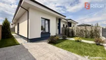 Duplex de vanzare, 3 camere + teren 330 mp, Mosnita Noua