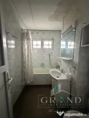 3 CAMERE DECOMANDAT | BALCON | GARAJ | PIVNIȚĂ | CENTRAL? 