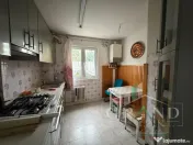 3 CAMERE DECOMANDAT | BALCON | GARAJ | PIVNIȚĂ | CENTRAL? 