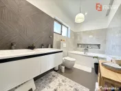 COMISION 0% Casa cu 4 camere de vanzare in Sacalaz, zona Car 