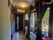 Casa cu 2 apartamente si inchiriere Air BNB - Timisoara, Sin