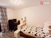 Casa cu 2 apartamente si inchiriere Air BNB - Timisoara, Sin
