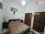Apartament cu 2 camere decomandat, cladire istorica - Sinaia