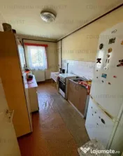 Apartament 3 camere | Decomandat | Zona Tractorul 