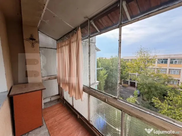 Garsonieră decomandată, 36,65 mp, Valea Roșie Zona Henri - Craiova (Dolj)