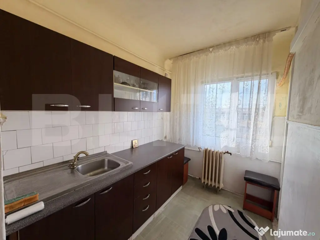 Garsonieră decomandată, 36,65 mp, Valea Roșie Zona Henri - Craiova (Dolj)