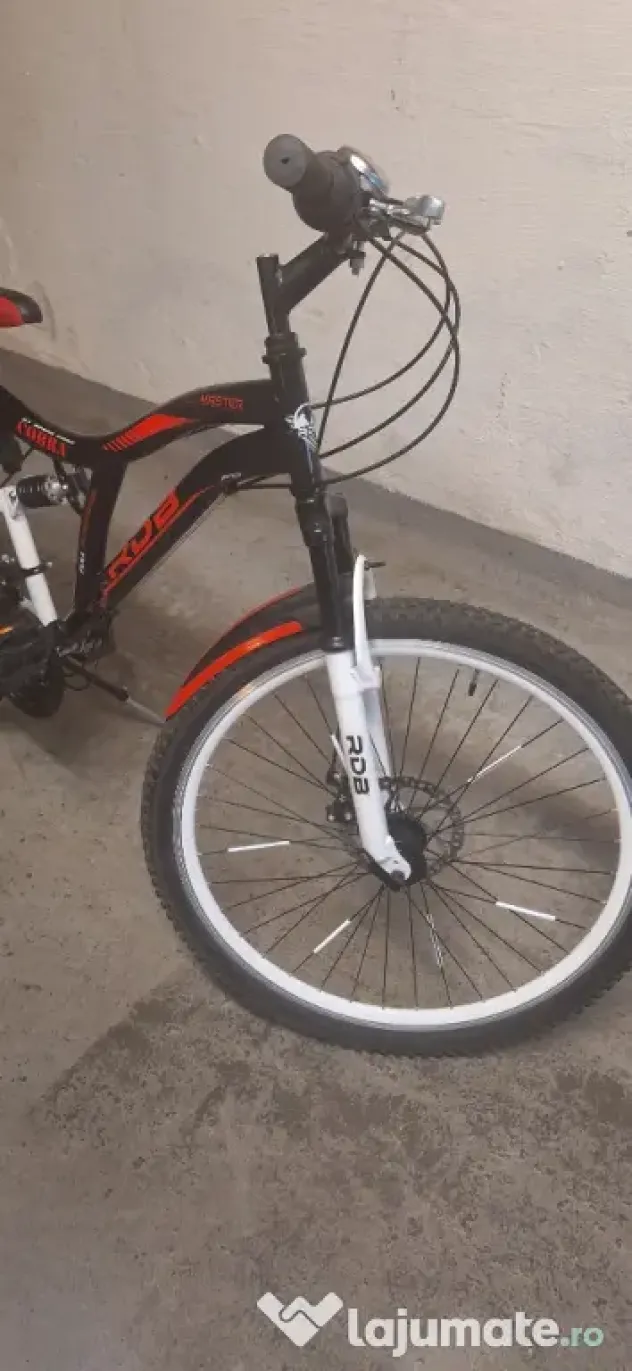 Bicicleta copii MTB - Cobra, full suspension, 26", echipare Shimano, 21 viteze, alb/negru/rosu