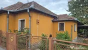 Vand casa in Deva ultracentral (aprox 800 de metri de Casa de Cultura) 
