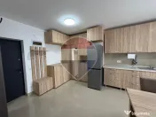 DE INCHIRIAT - Apartament cu 2 camere si loc de parcare 