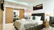 Studio renovat 32 mp Bloc "Căprioara" Gara Brașov 