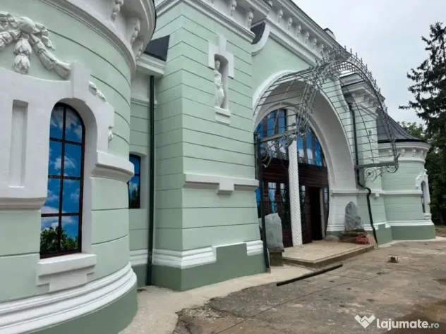 Cladire deosebita cu suprafata de 500mp - Botosani (Botosani)