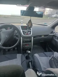 Vînd Peugeot 207, benzină