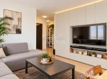 2 camere Titan decomandat, centrală, an 2013, 72 mp
