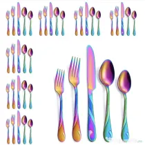 Set de tacâmuri din oțel inoxidabil pentru 8 persoane, design colorat.