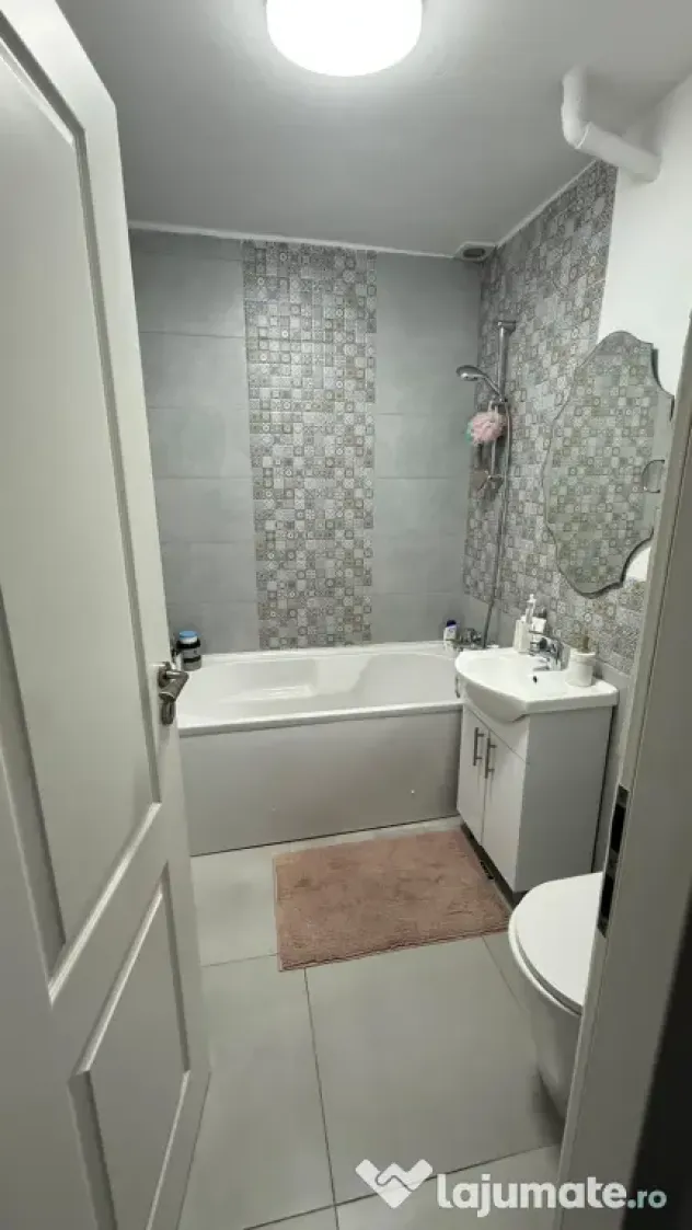 Apartament de vânzare - 2 camere Alba Iulia