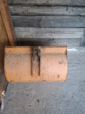 Tractor fiat 415dt 4×4 cu încărcător frontal cu cupă făra schimb 