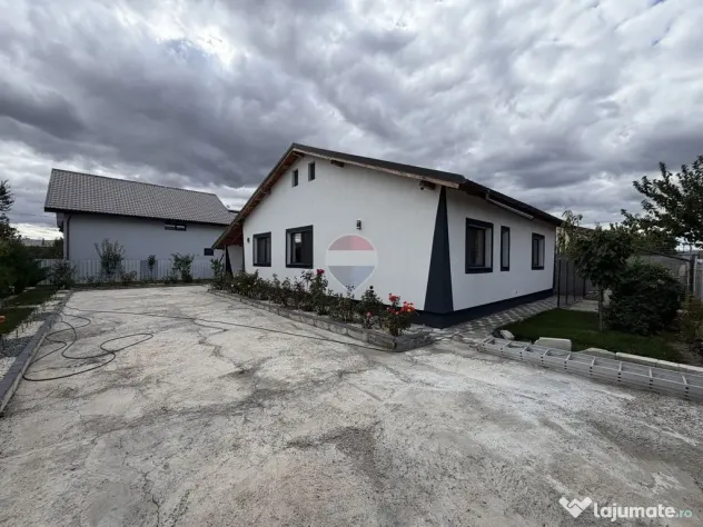 Casă Individuală P+Pod înalt / Vânători / Construcție Regie Proprie - Vanatori (Vrancea)