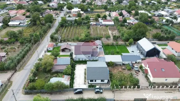 Casă Individuală P+Pod înalt / Vânători / Construcție Regie Proprie - Vanatori (Vrancea)