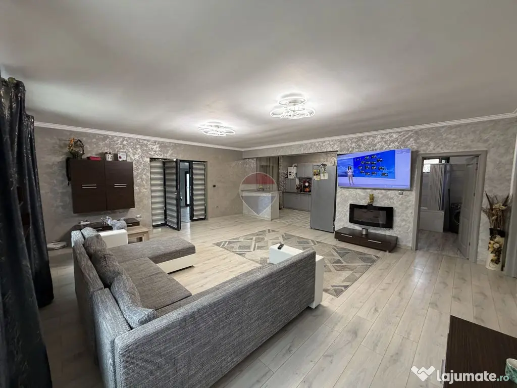 Casă Individuală P+Pod înalt / Vânători / Construcție Regie Proprie - Vanatori (Vrancea)