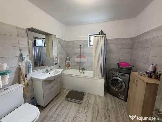 Casă Individuală P+Pod înalt / Vânători / Construcție Regie Proprie - Vanatori (Vrancea)